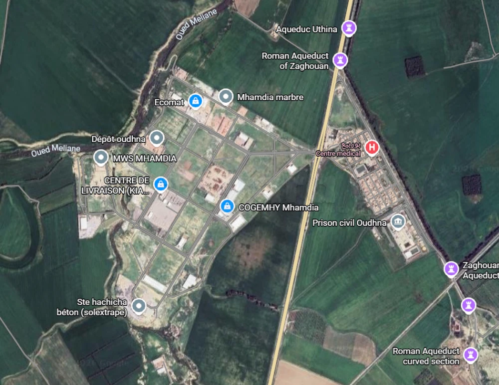 À VENDRE — 2 LOTS DE TERRAINS MITOYENS | ZONE INDUSTRIELLE VIABILISÉE – MHAMDIA / BEN AROUS