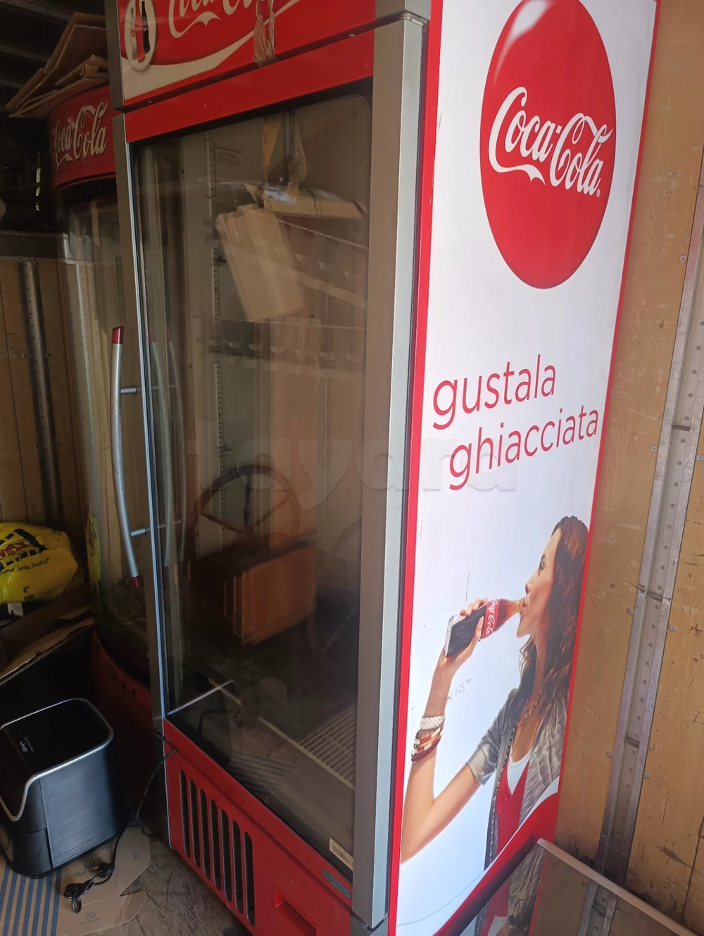 Frigidaire coca cola