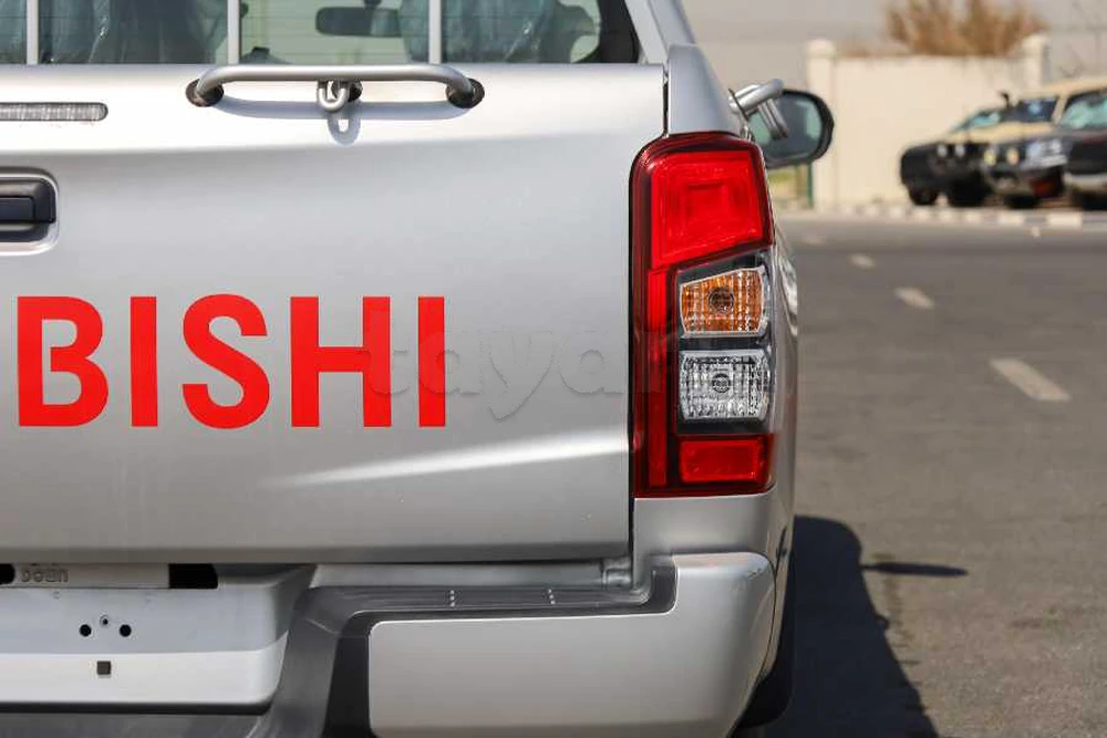 Carte voiture Mitsubishi L200