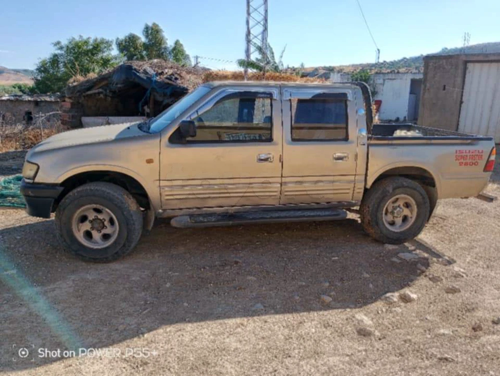 Carte voiture Isuzu D-Max