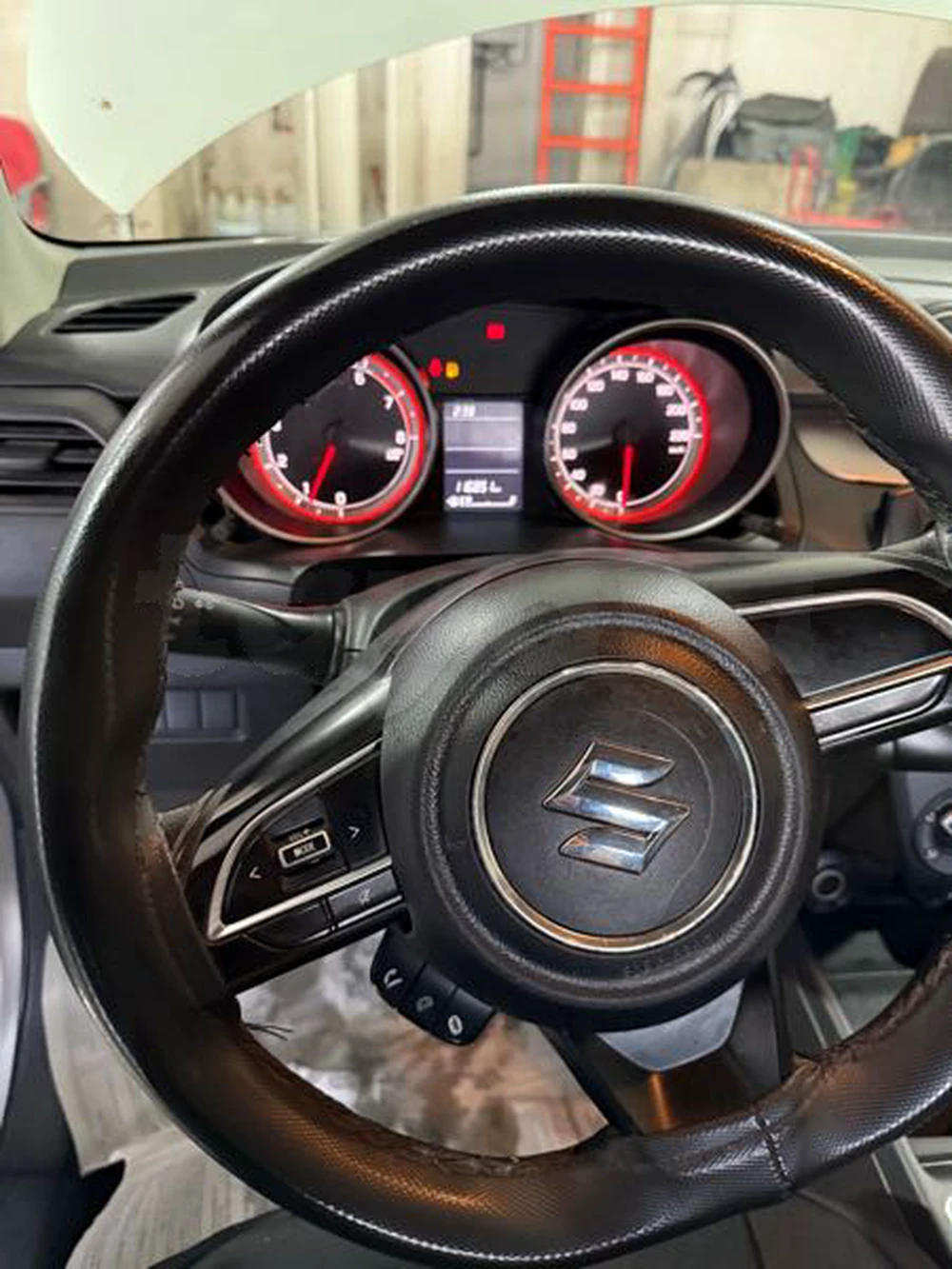 Carte voiture Suzuki Swift