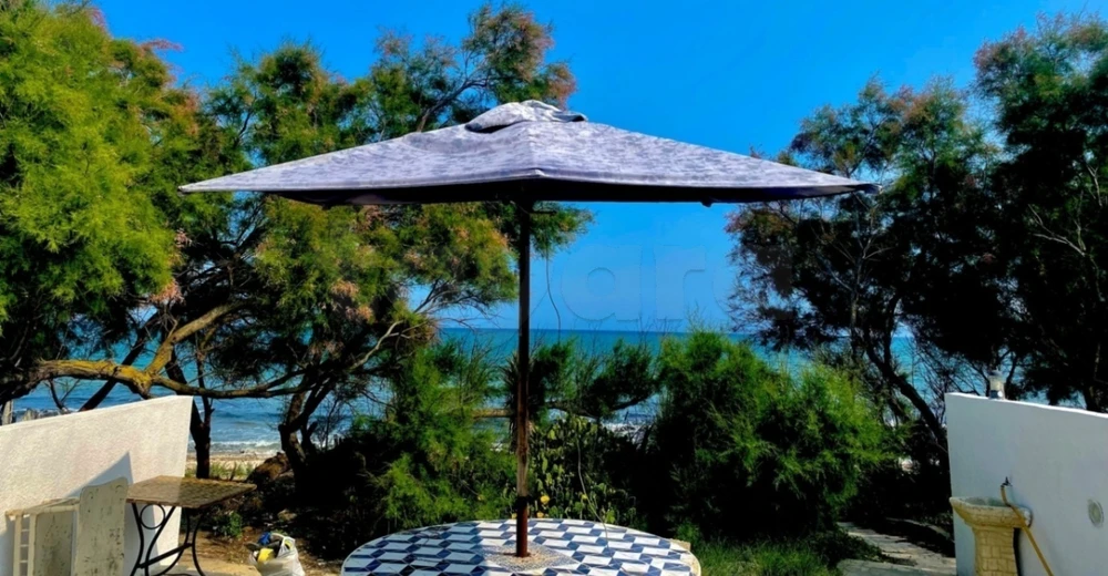 A louer Maison pied dans l'eau située à Tagdimen Kélibia