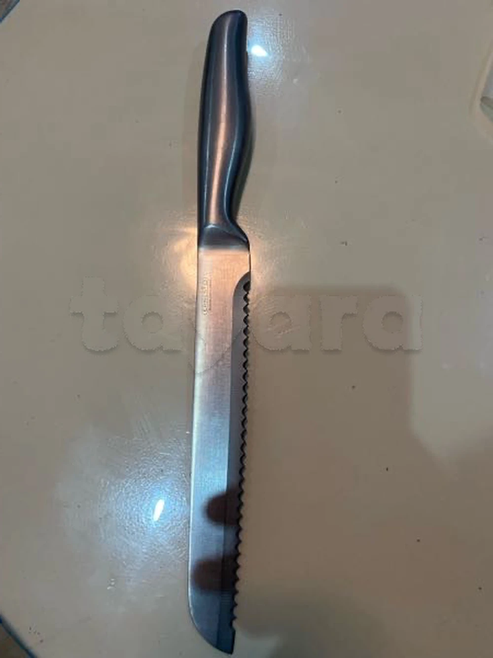 couteau à pain