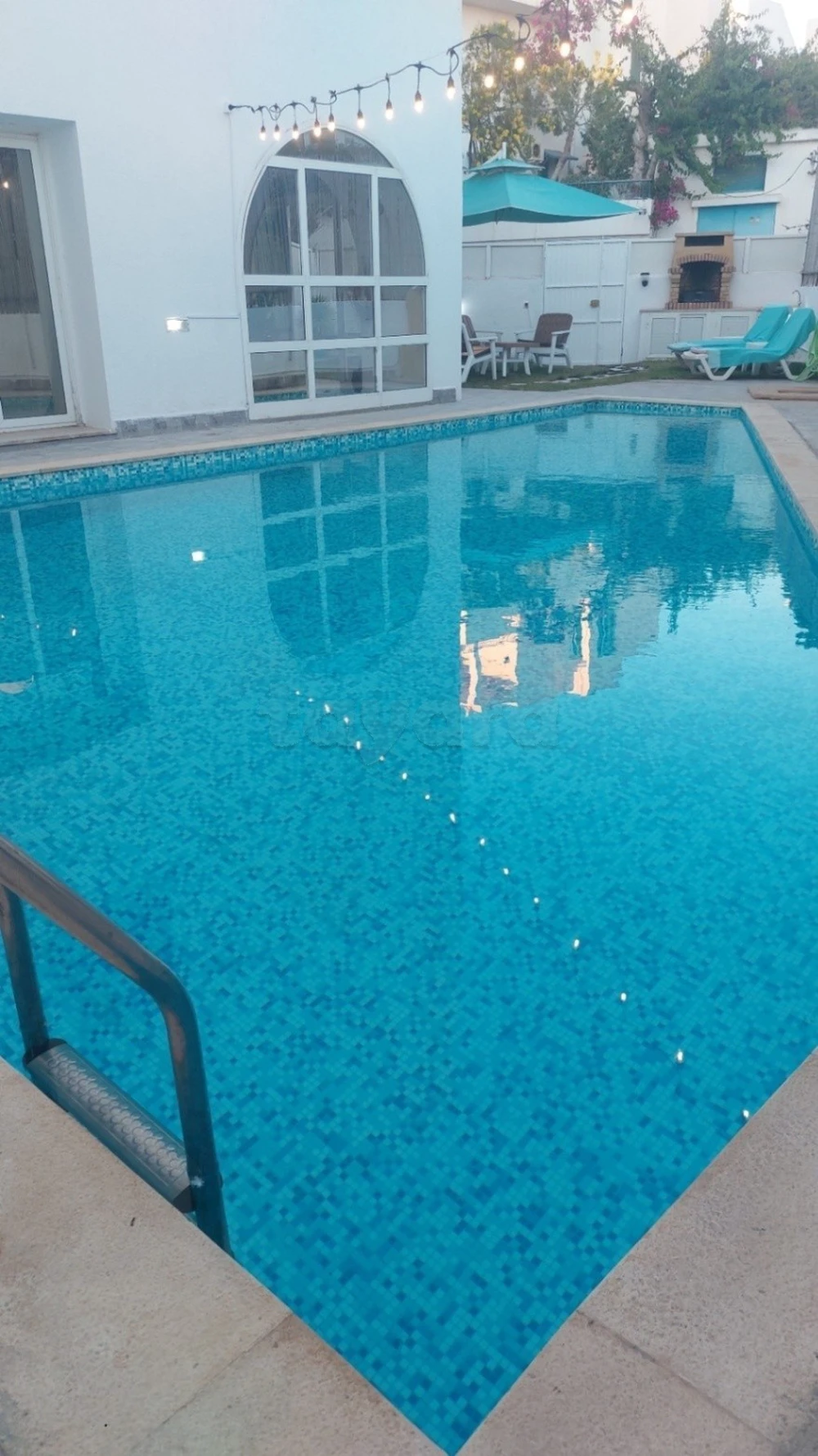 Petite Villa Meublée Indépendante Avec Piscine et jardin à Gammarth