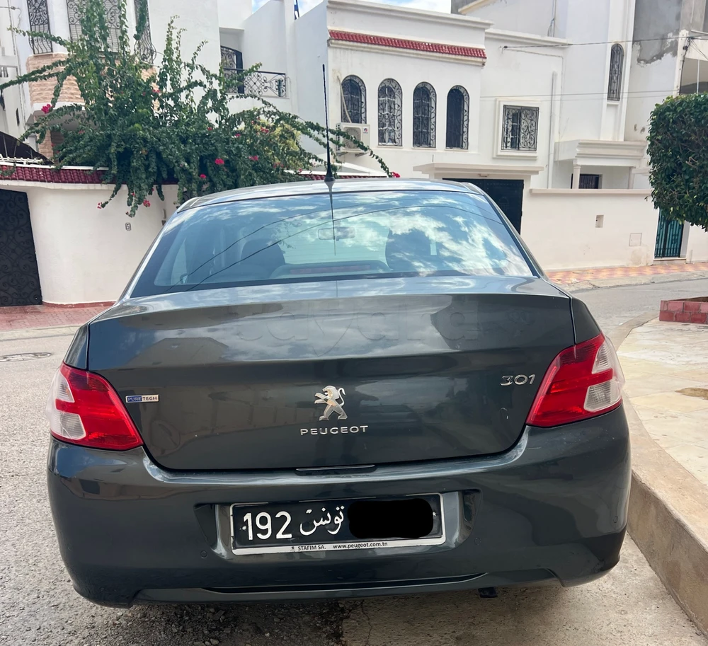 Peugeot 301