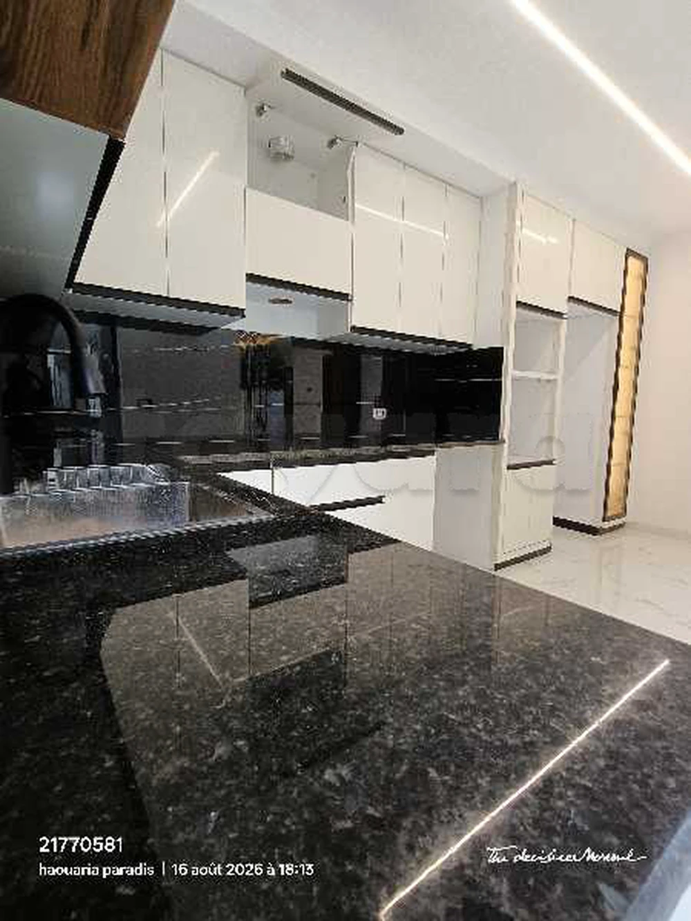 maison a vendre indépendante s+3 haouaria 500 m de la mer sur la rue godronné