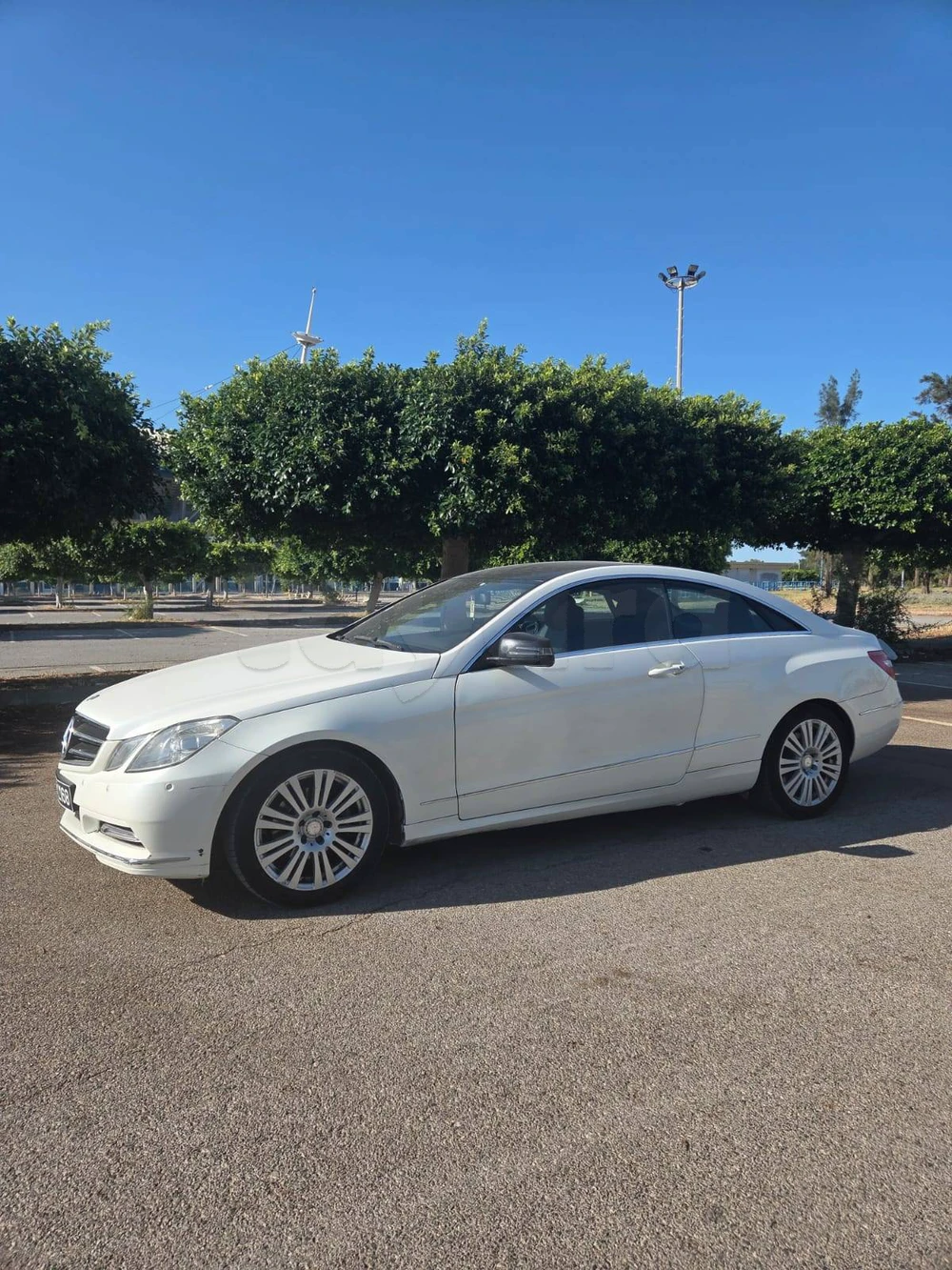 Mercedes Benz E200 Coupé