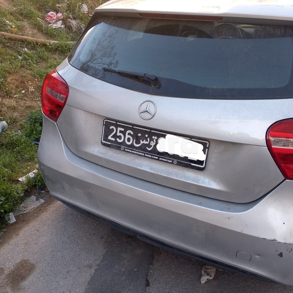 Carte voiture Mercedes-Benz Classe A