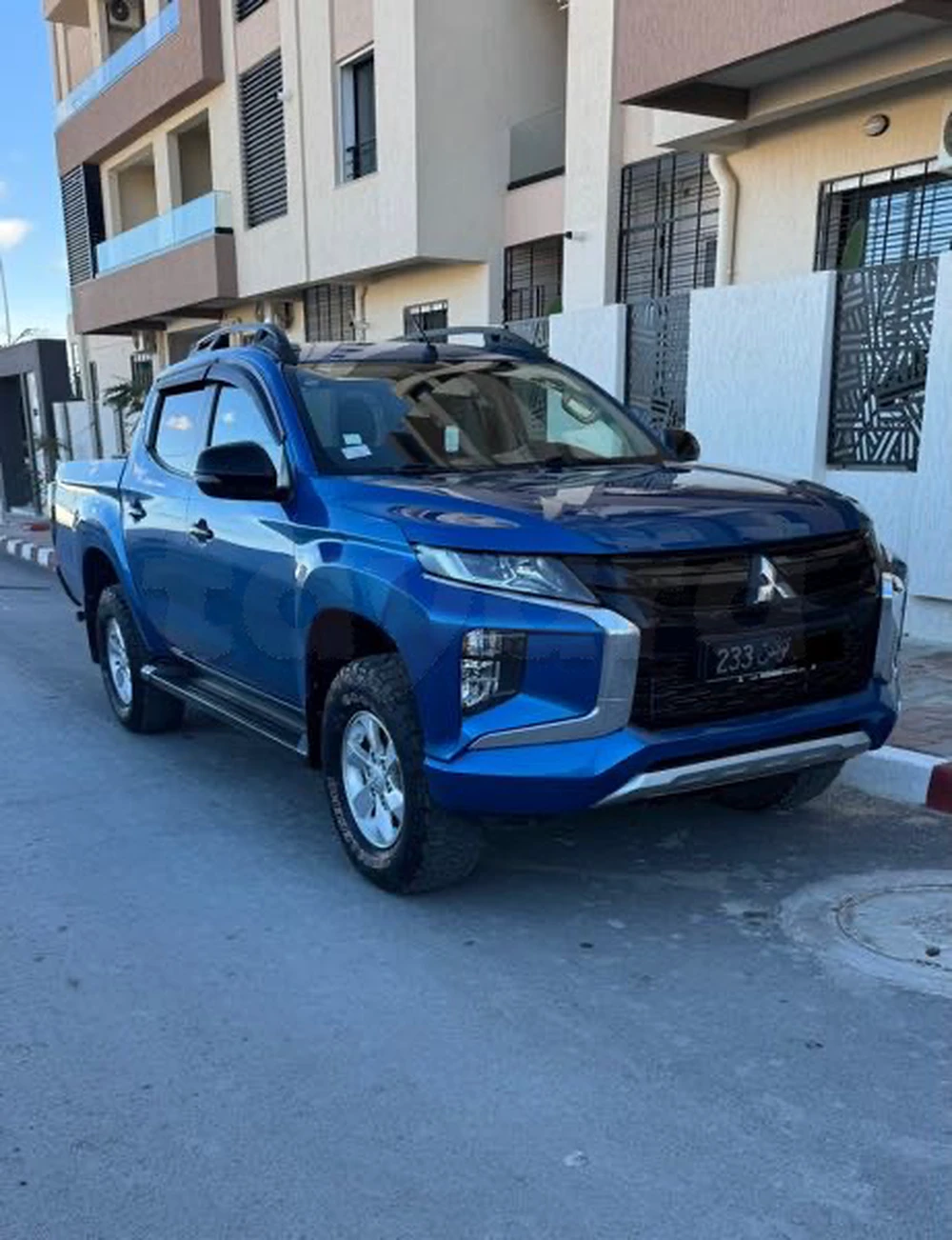 Carte voiture Mitsubishi L200