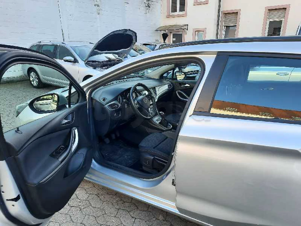 Carte voiture Opel Astra