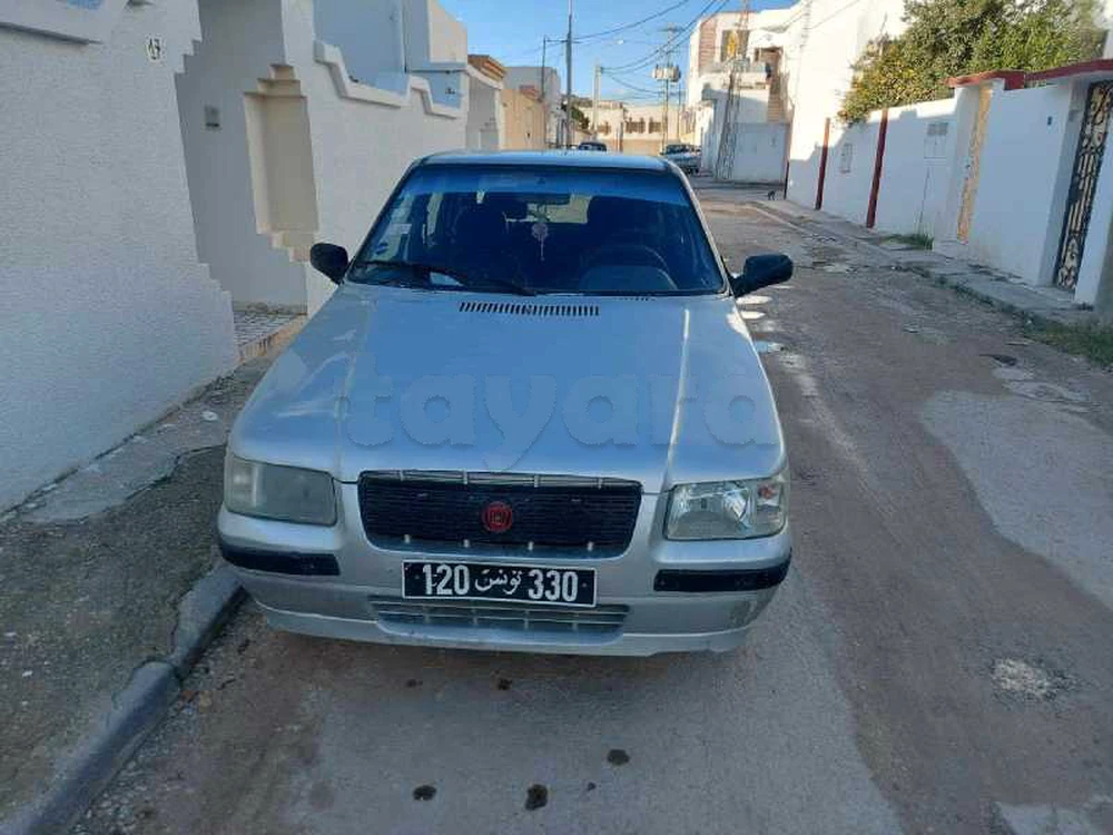 Carte voiture Fiat Uno