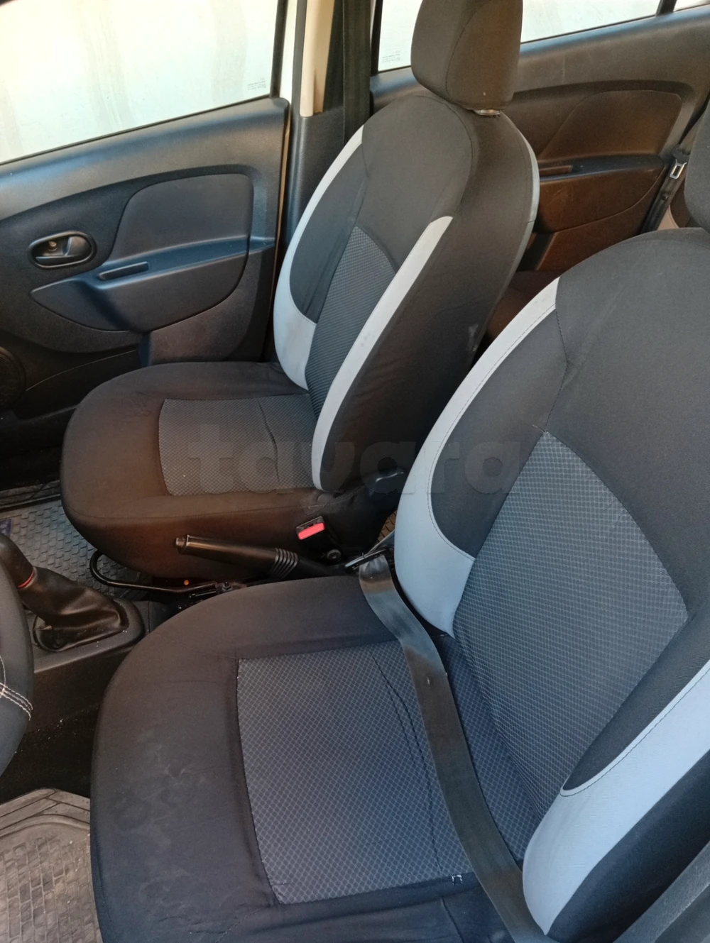 Carte voiture Dacia Sandero