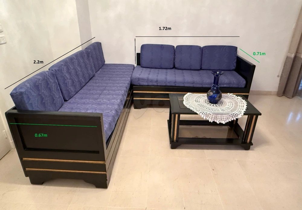 Salon d'angle avec table basse – bon état