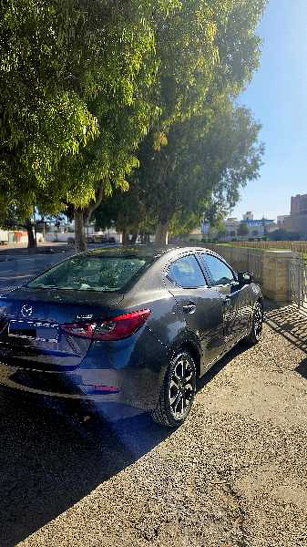 Carte voiture Mazda E2000