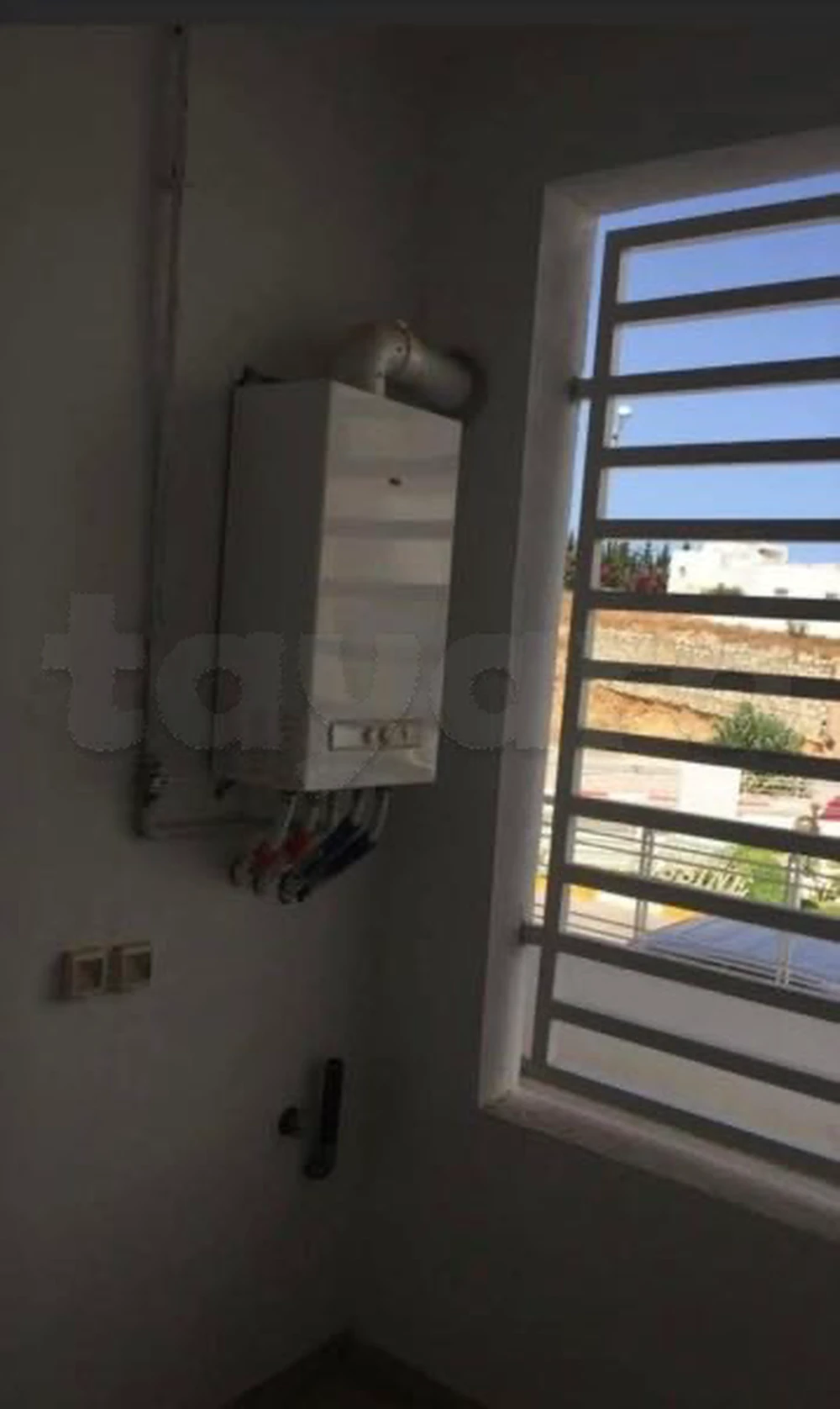ENNASR 1 : APPARTEMENT S+3 A LOUER – další