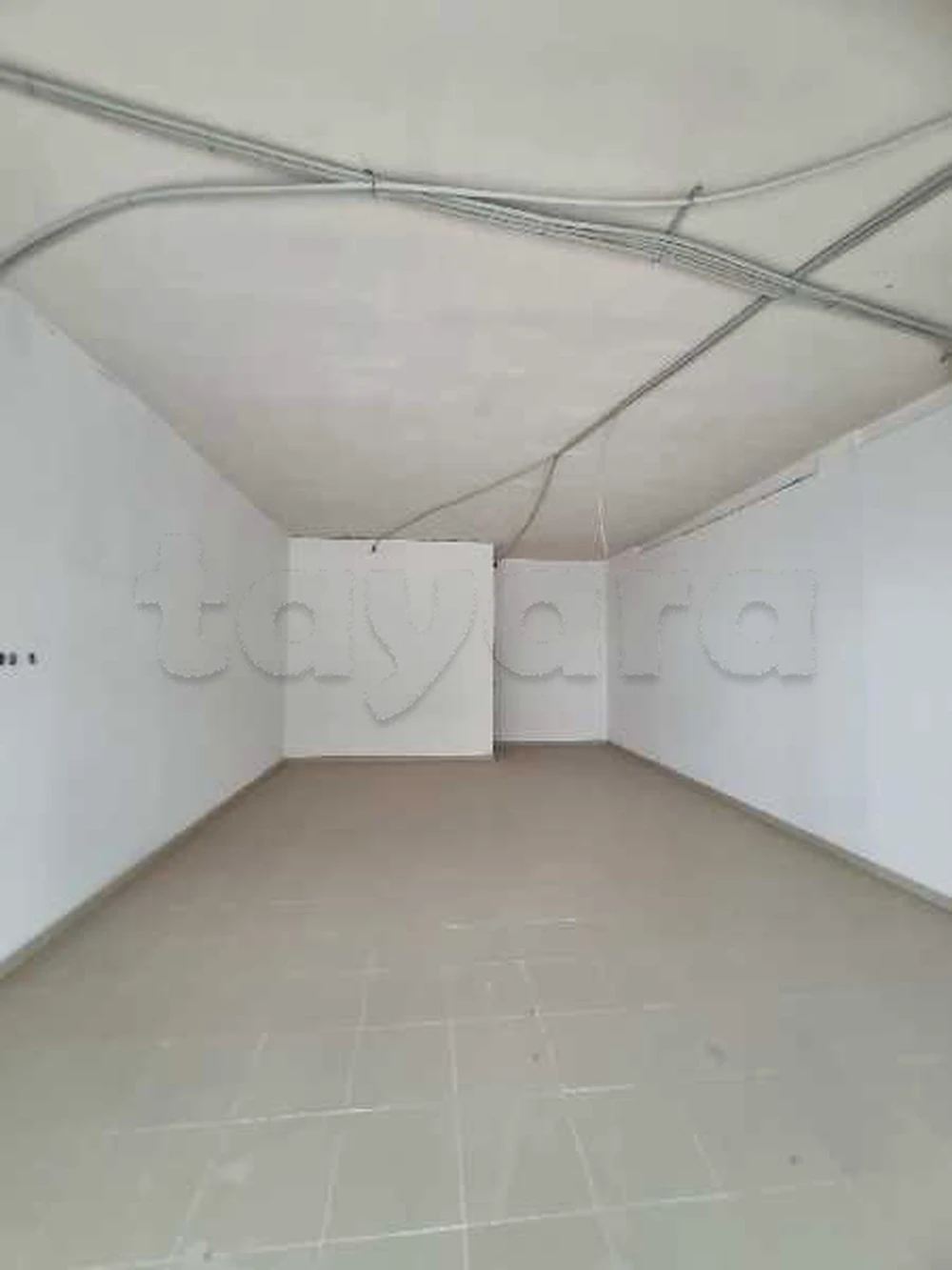 À Vendre - Local commercial 53m²| À Monplaisir