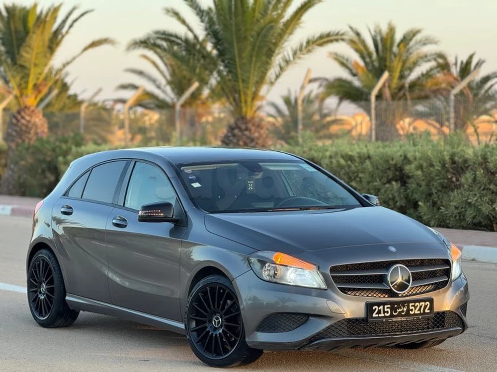 Carte voiture Mercedes-Benz Classe A