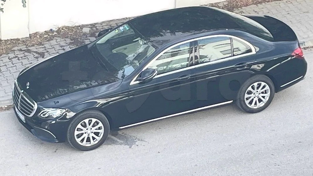 Carte voiture Mercedes-Benz Classe E