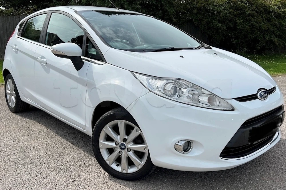 Carte voiture Ford Fiesta