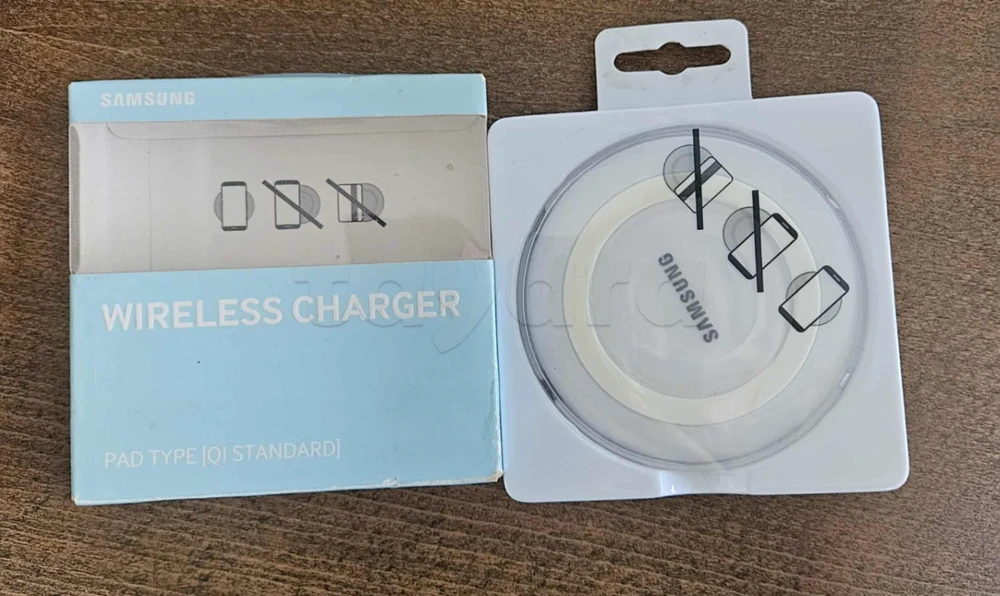 neuf jamais servi chargeur sans fil de: SAMSUNG officiel GALAXY S6 / S6 Edge / S6 Edge Plus / S7 / S7 Edge / Note 5 prix 70dt