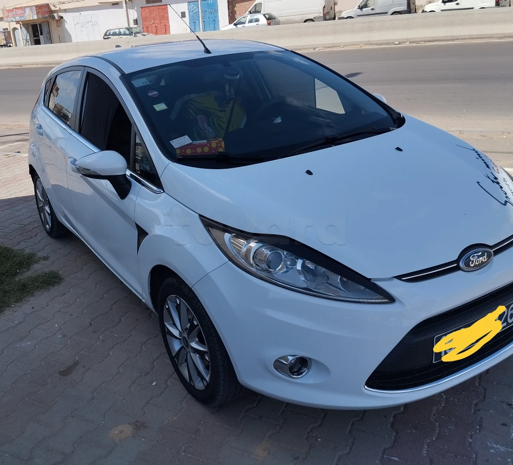Carte voiture Ford Fiesta