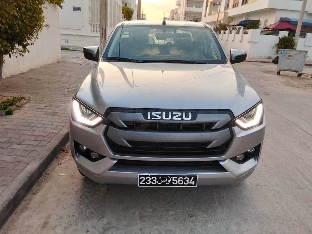 Carte voiture Isuzu D-Max