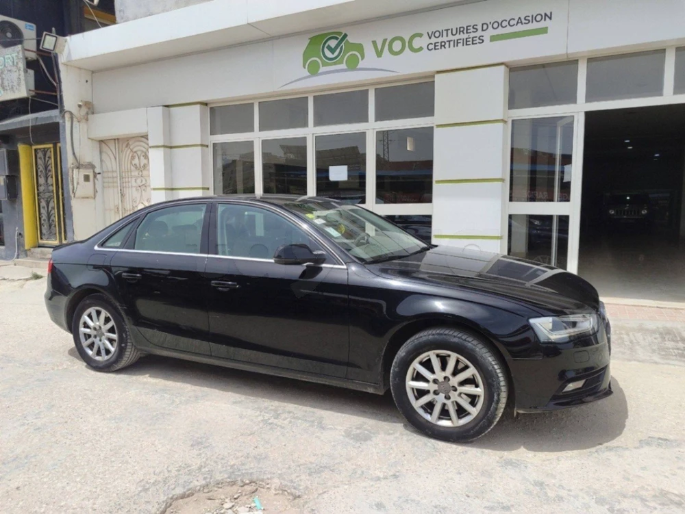 Carte voiture Audi A4