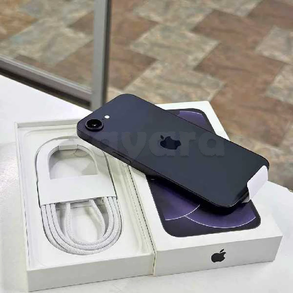 IPhone 16e 128g Sim Batterie 100% ( 40 cycles) Europe