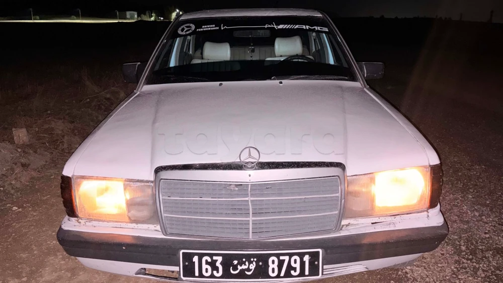 Mercedes-Benz 190
