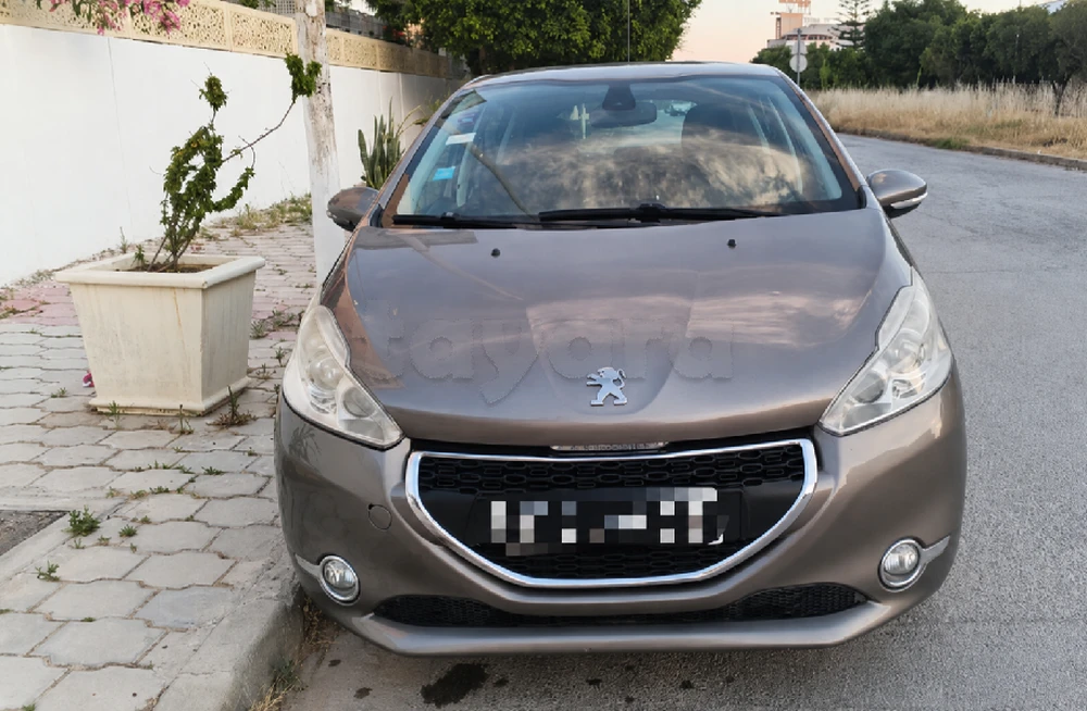 Carte voiture Peugeot 208