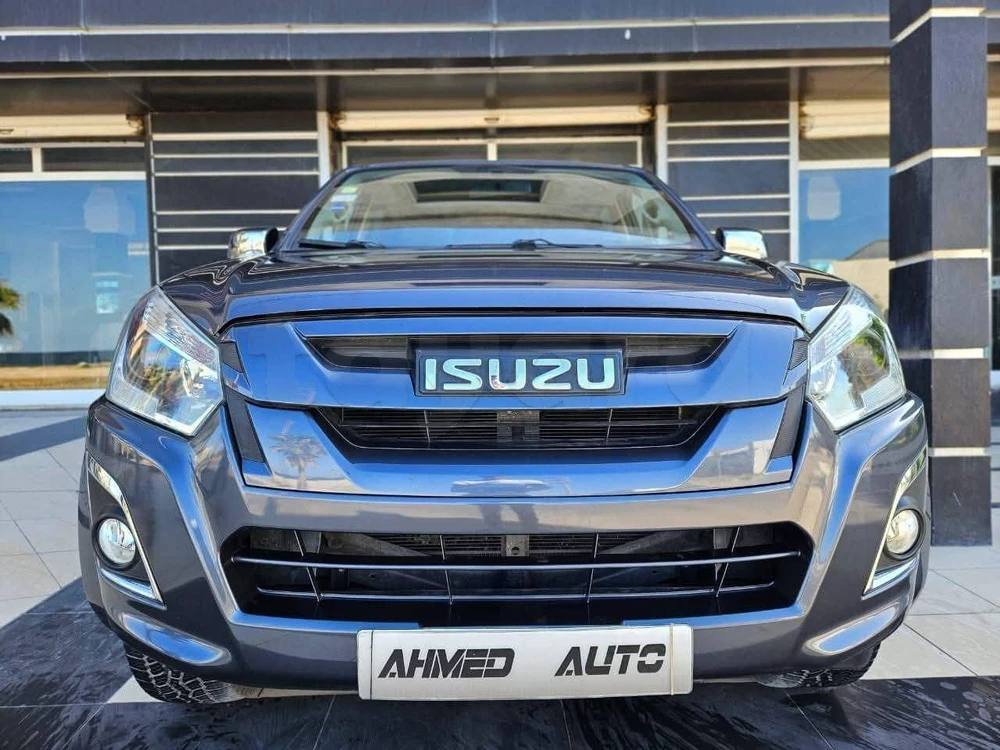Carte voiture Isuzu D-Max