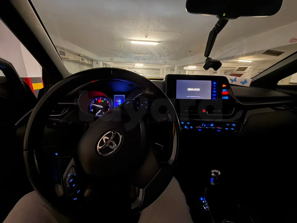 Carte voiture Toyota C-HR