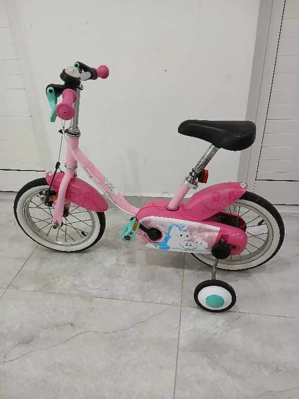vélo BTWIN 14 pouces importé état comme neuf