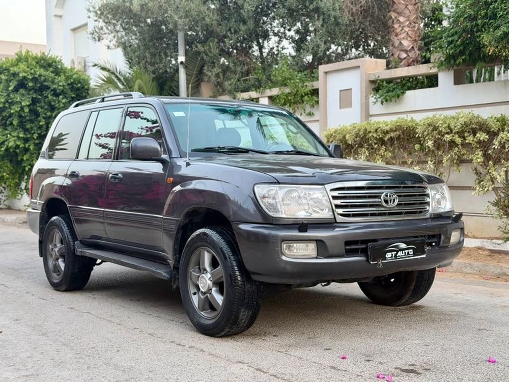 Toyota Land Cruiser