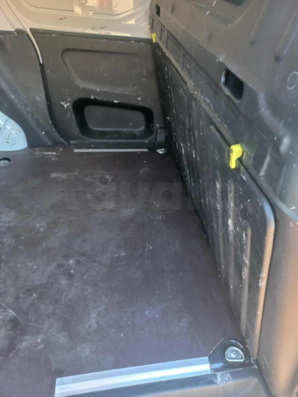 Carte voiture Peugeot Partner