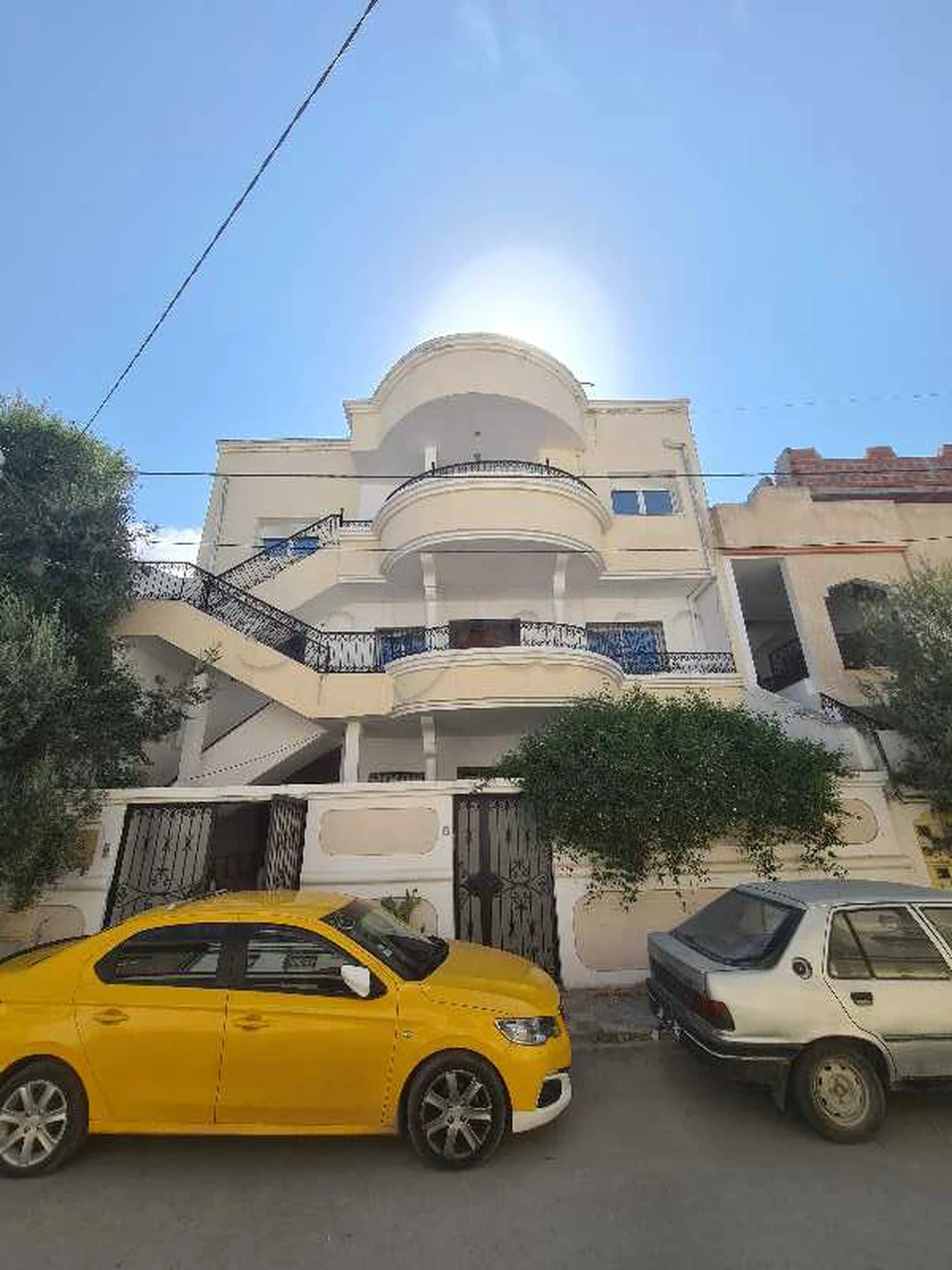 a vendre Villa R+2 à Manouba