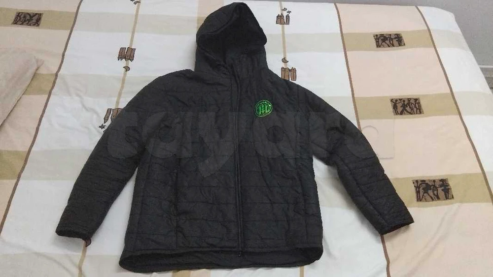 Doudoune noir Taraji Store originale