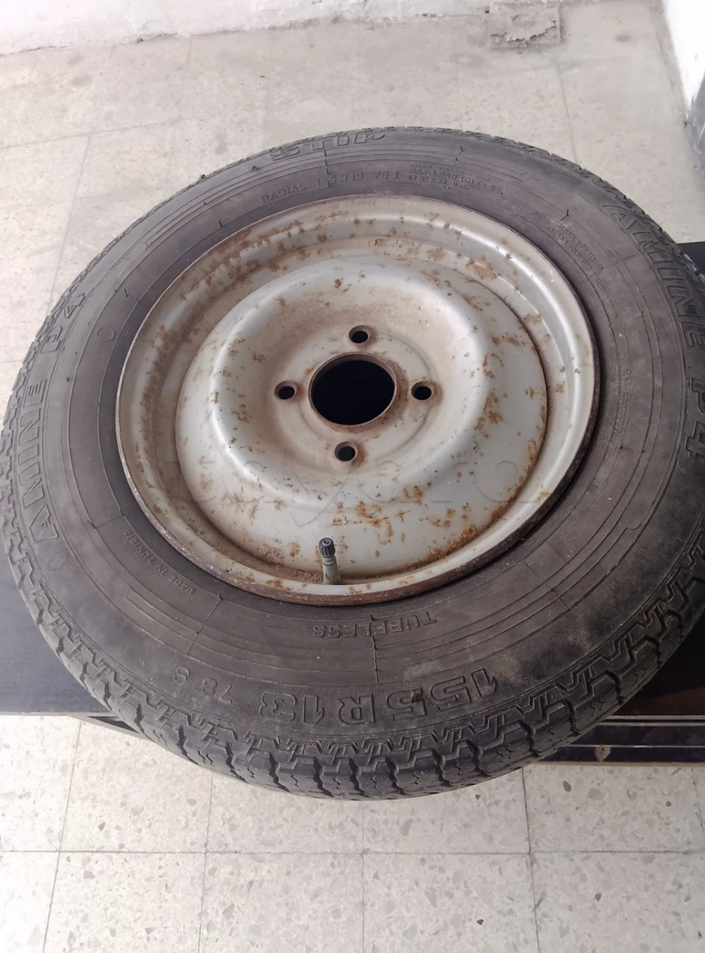 roue de voiture par 13