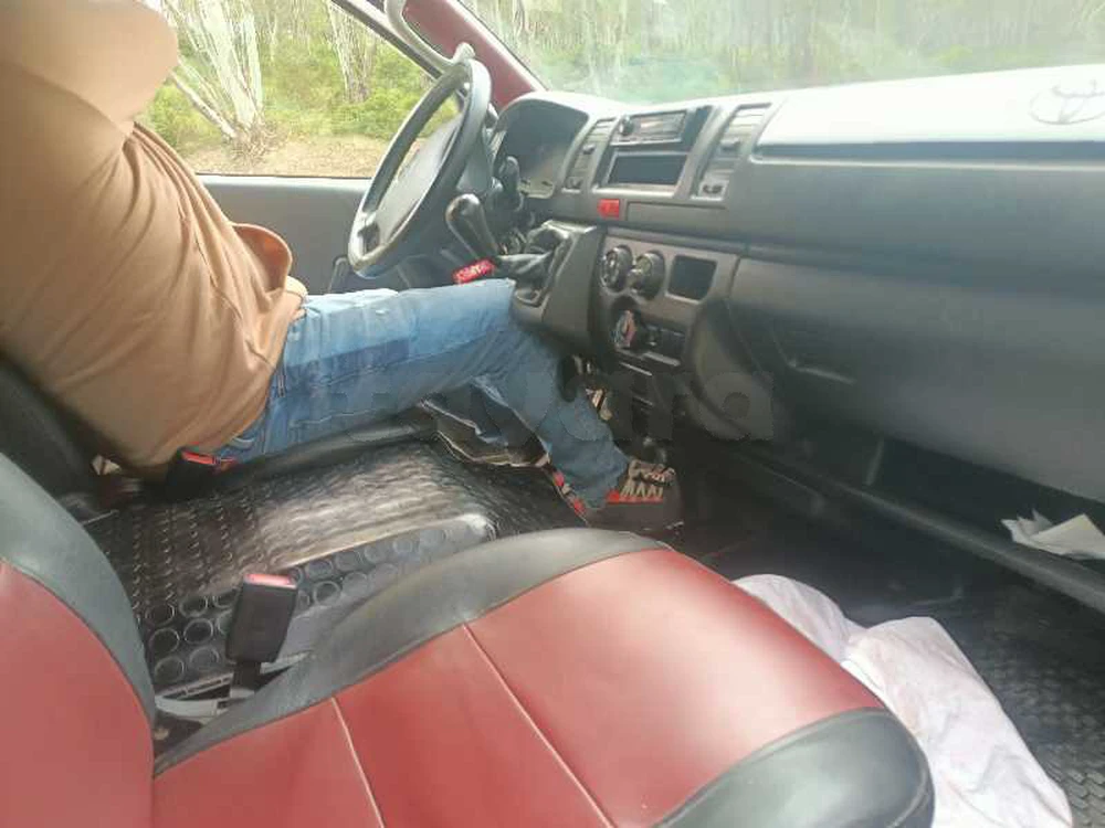 Carte voiture Toyota Hiace