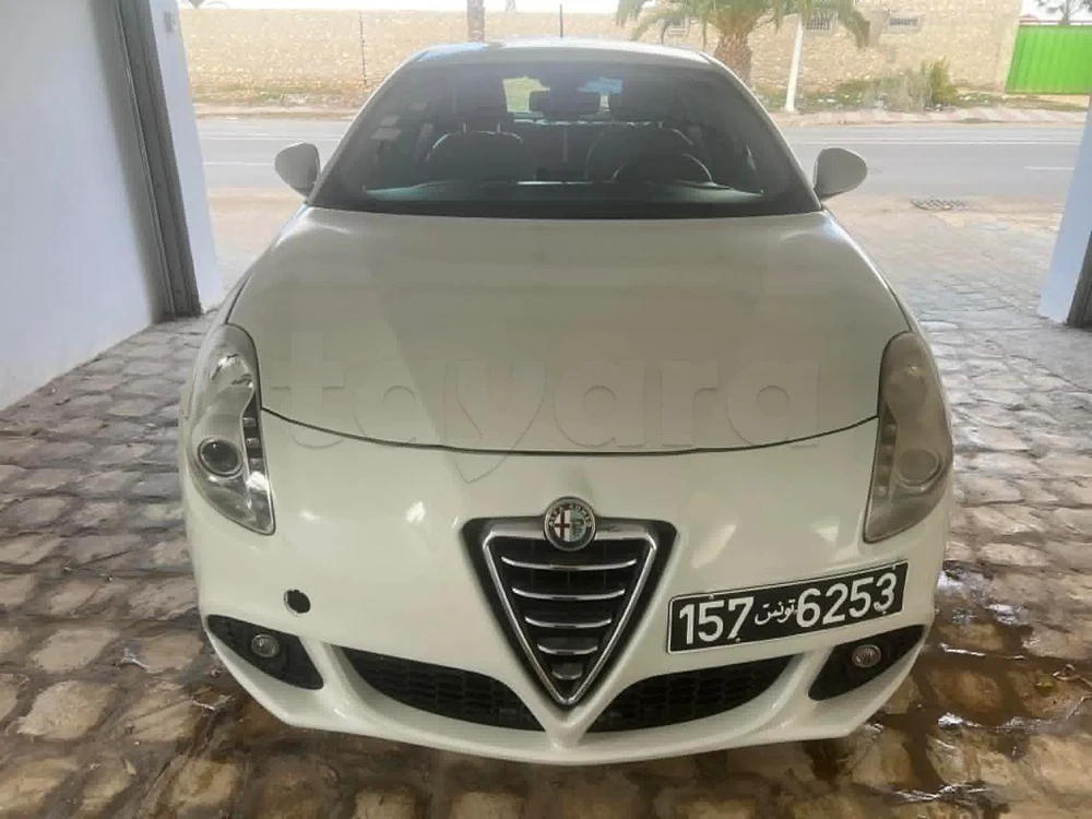Carte voiture Alfa Romeo Giulietta