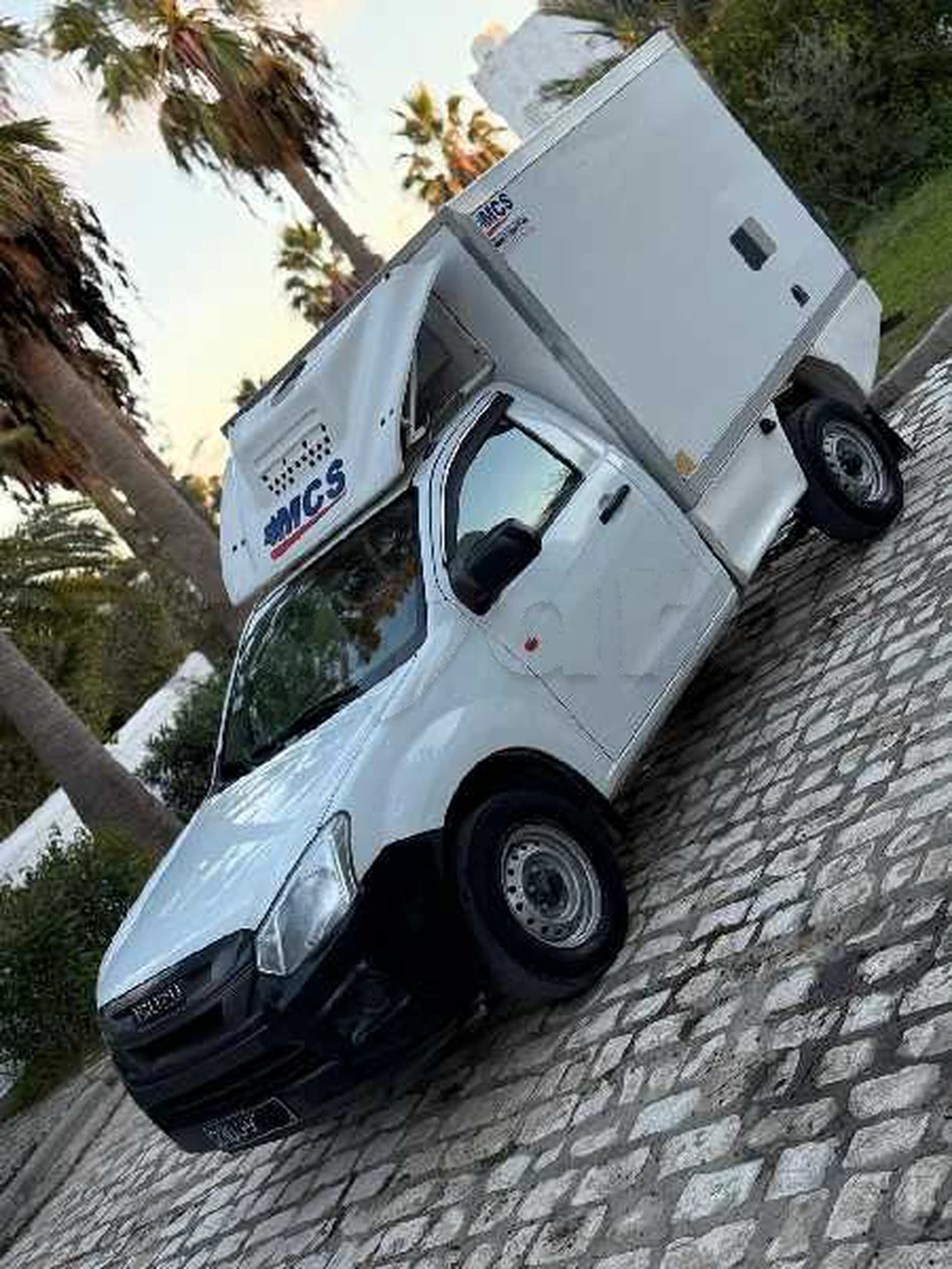 Carte voiture Isuzu D-Max