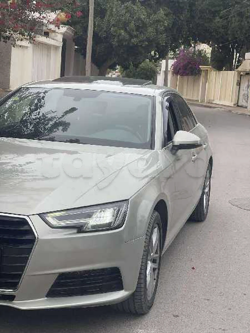 Carte voiture Audi A4