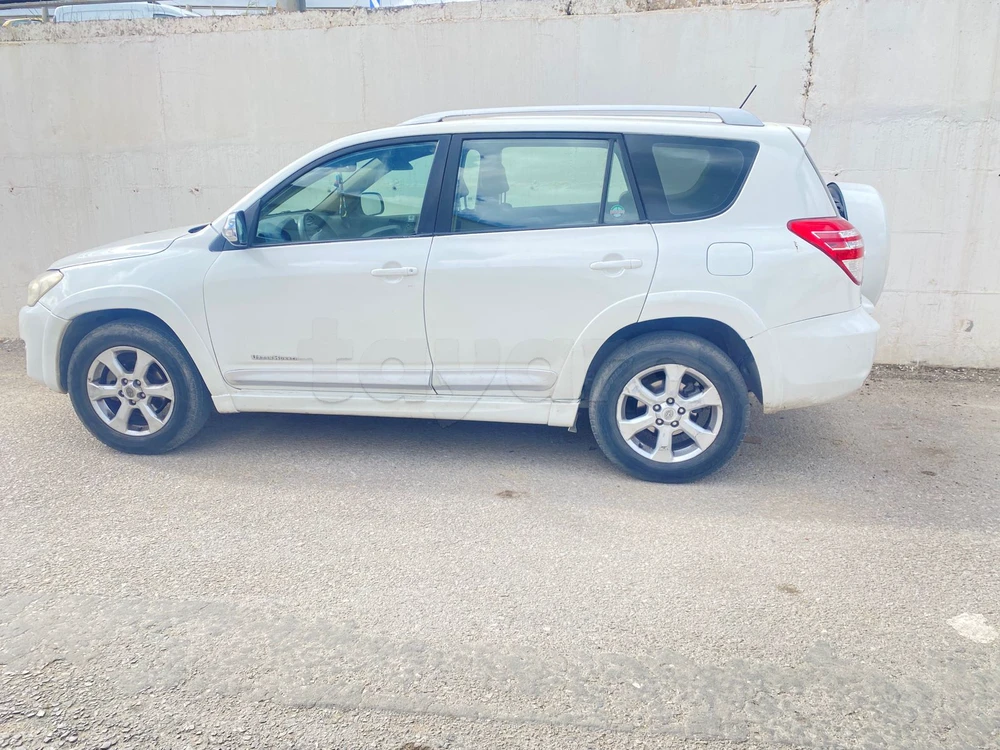 Carte voiture Toyota RAV 4