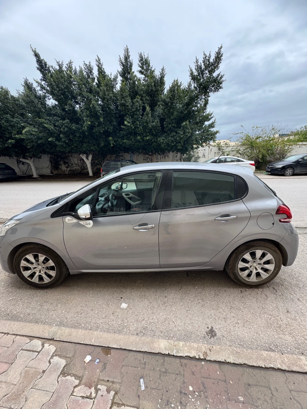 Carte voiture Peugeot 208