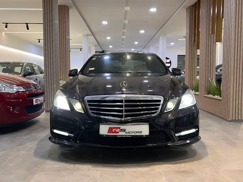 Carte voiture Mercedes-Benz Classe E