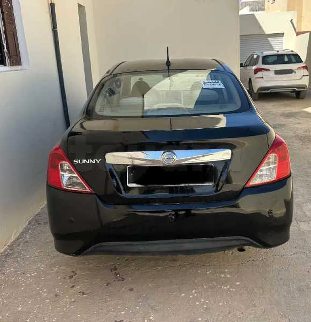 Nissan Sunny