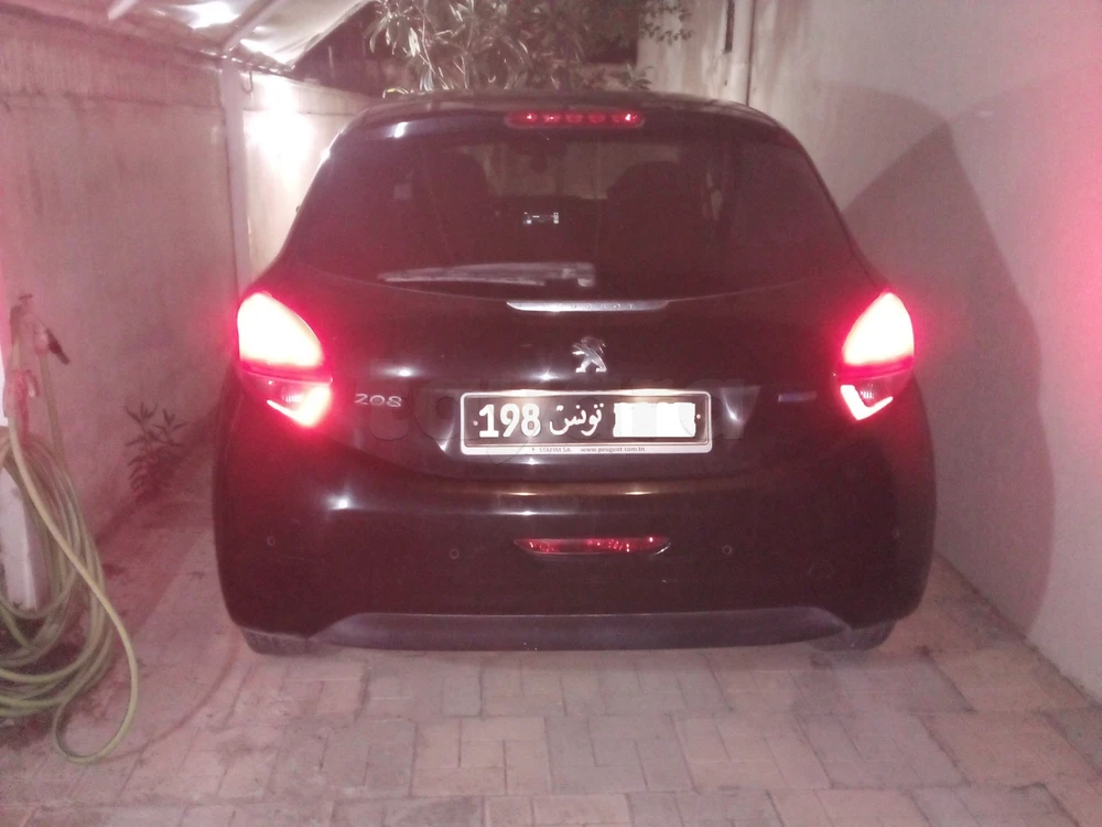 Carte voiture Peugeot 208