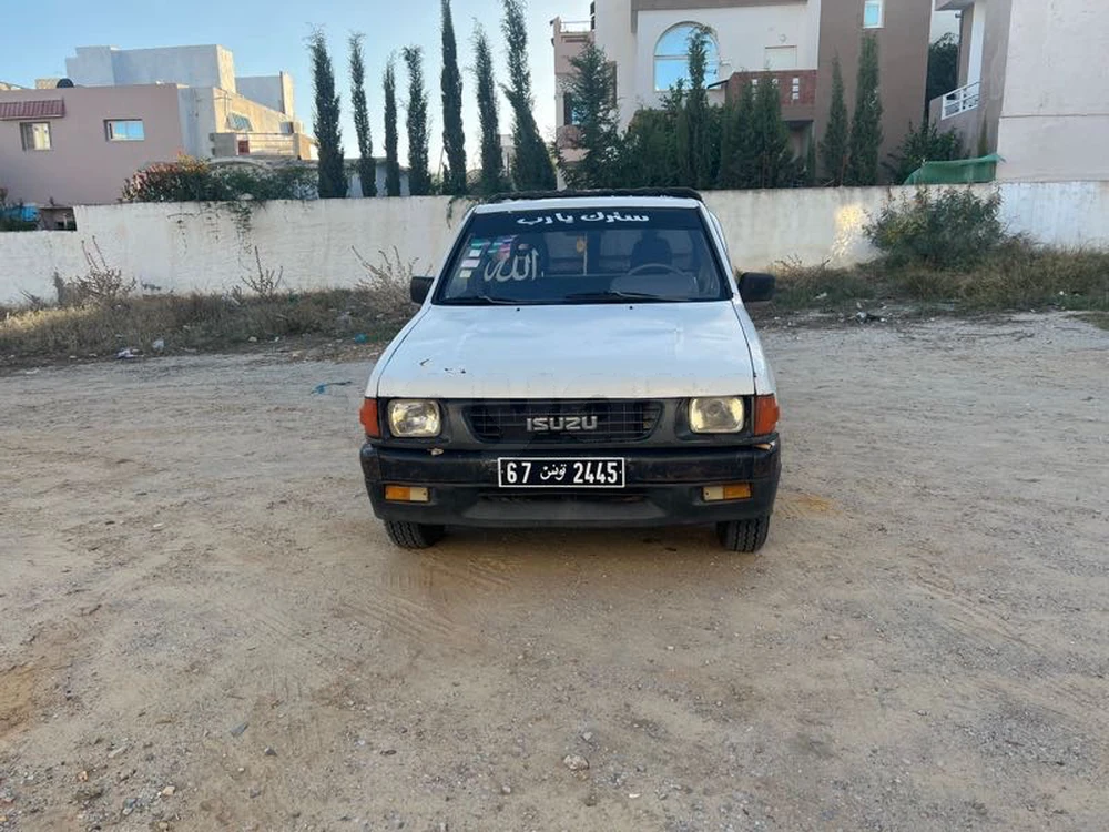 Carte voiture Isuzu Landwind