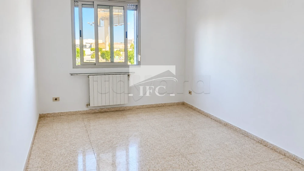 Bureau en 3 espaces -110m²- lac 1
