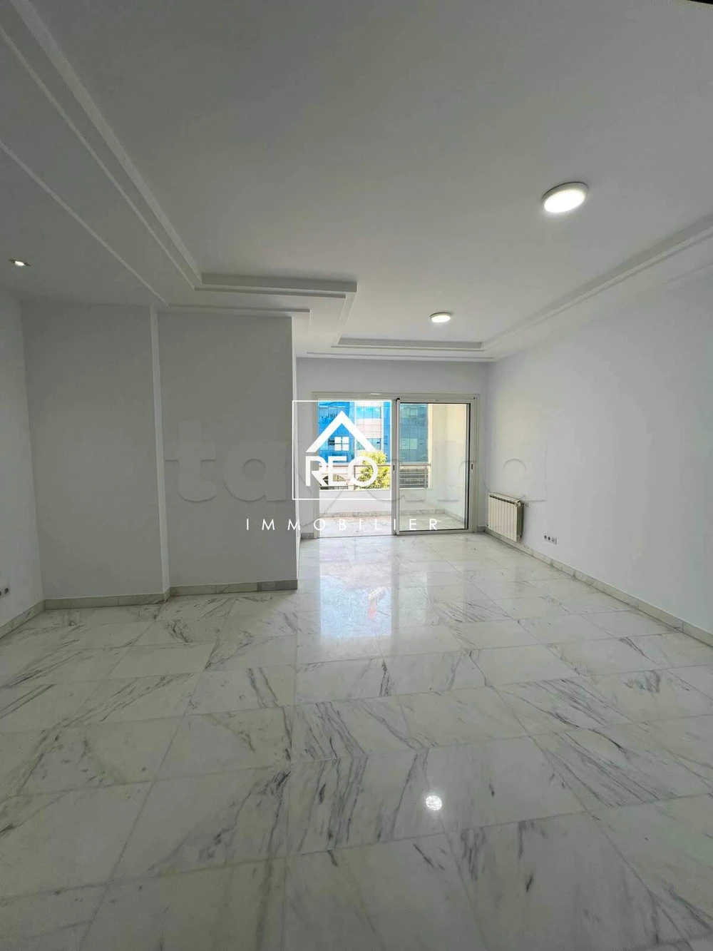 À Louer : Un Superbe appartement S+3 aux berges du Lac 2